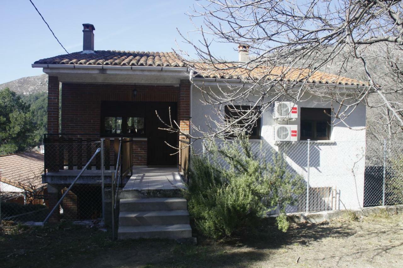 Casa Rural Las Pegueras Ávila Exterior photo